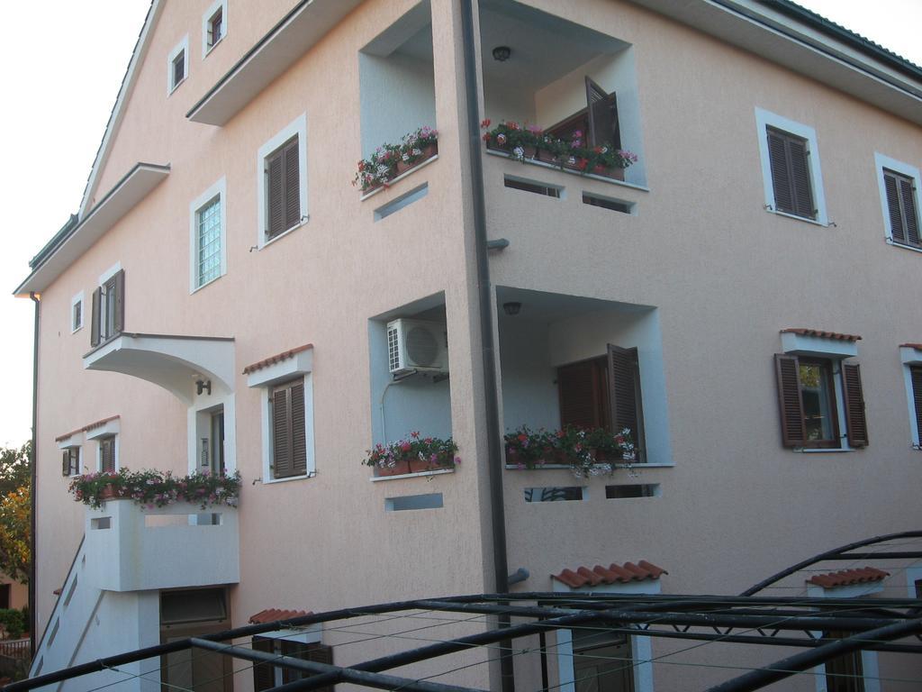 Guest House Lavanda 2 니바이스 외부 사진