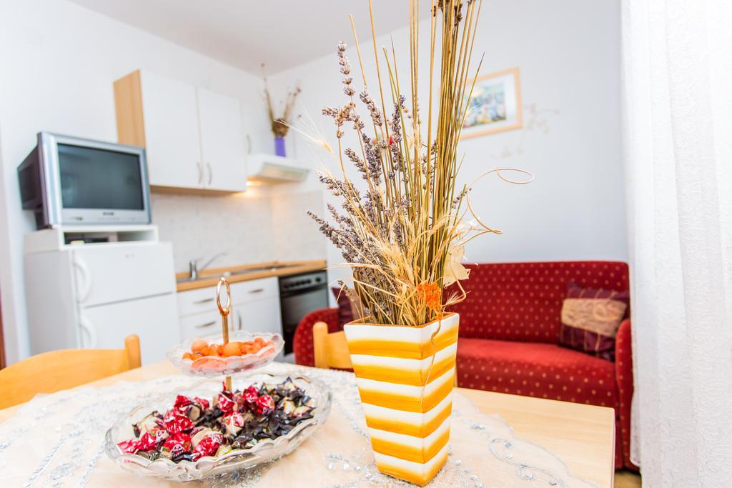 Guest House Lavanda 2 니바이스 외부 사진